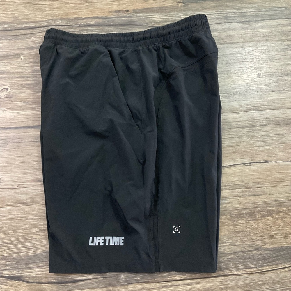 Lululemon Pace Breaker 9" Lined Shorts Sz M